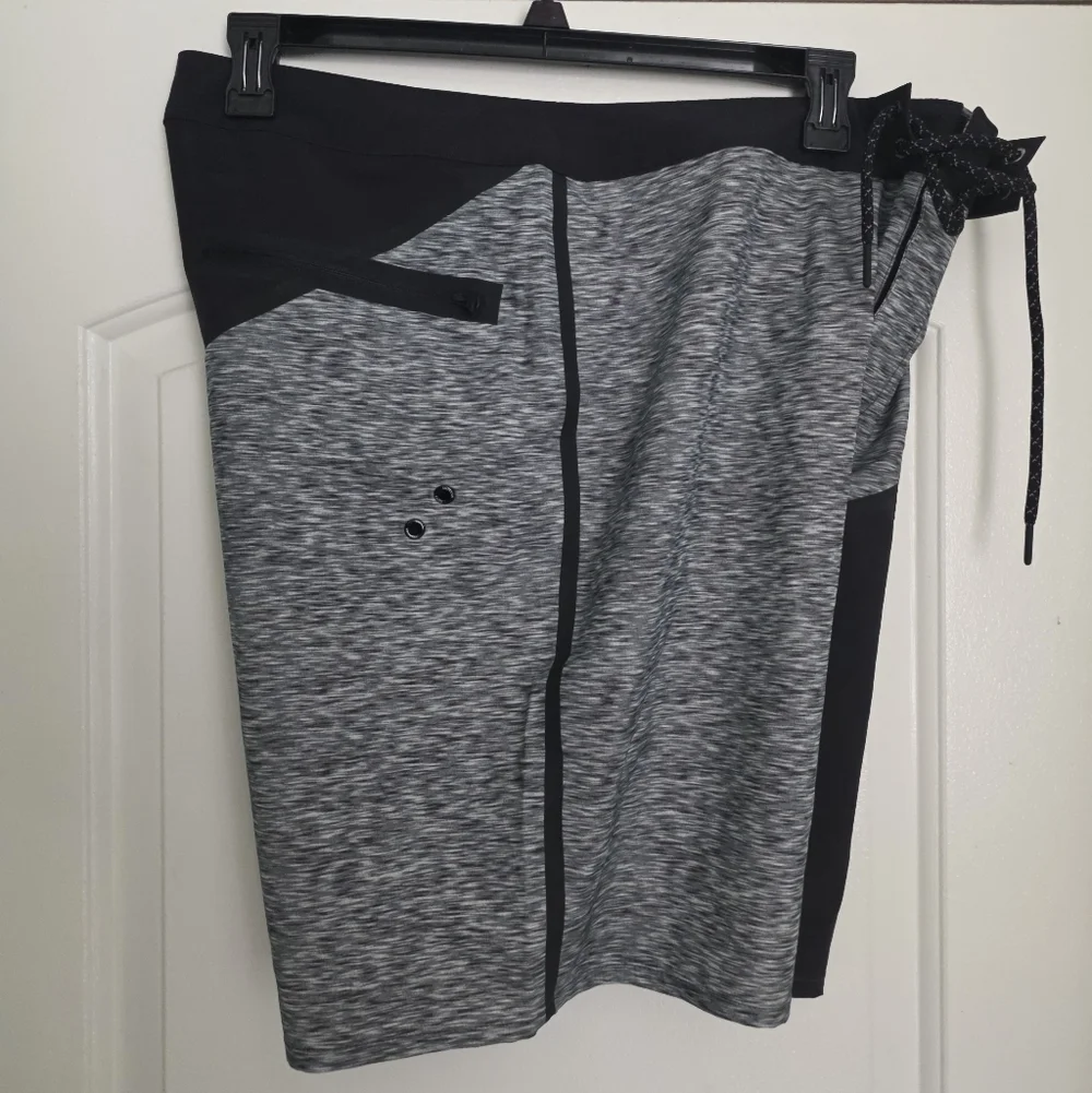 Men's Vintage American Eagle Outfitters Board Short Flex Large Black Gray New